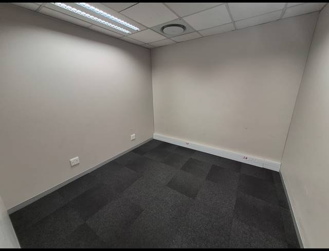484M² OFFICE TO LET IN WOODMEAD